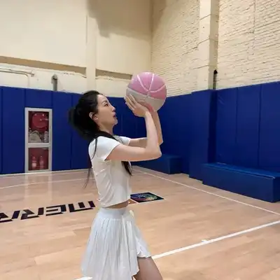 谢亮文